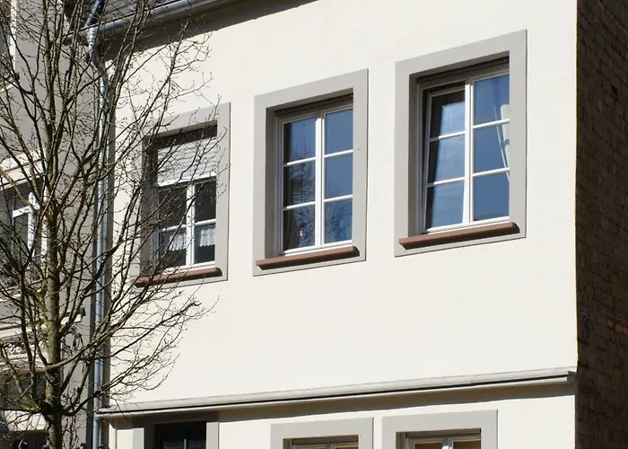 公寓 Jasta Homes Wohlfuehl-loft, Altstadt, Infrarot-sauna, Parkplatz, Netflix 萨尔堡